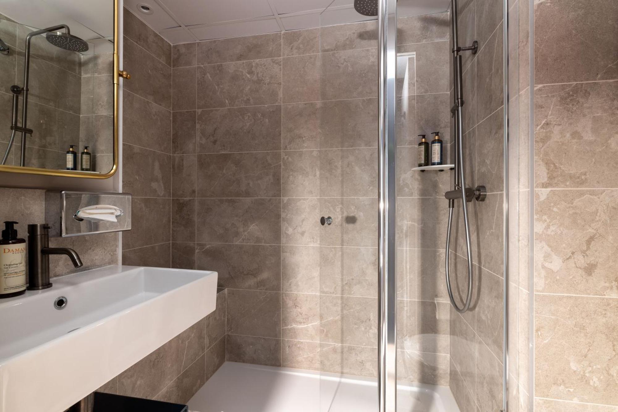 Junior Suite,1629787452:JPEG